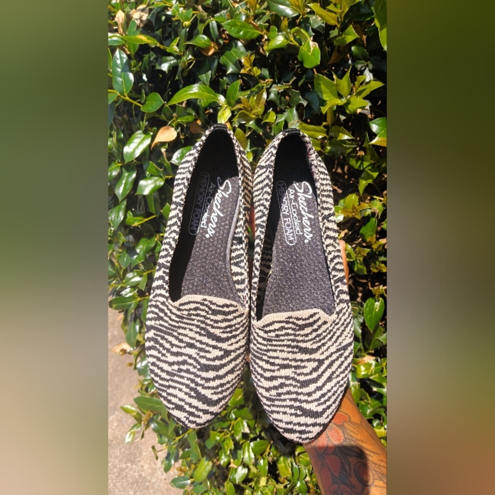 Sketchers Air-Cooling Memory foam